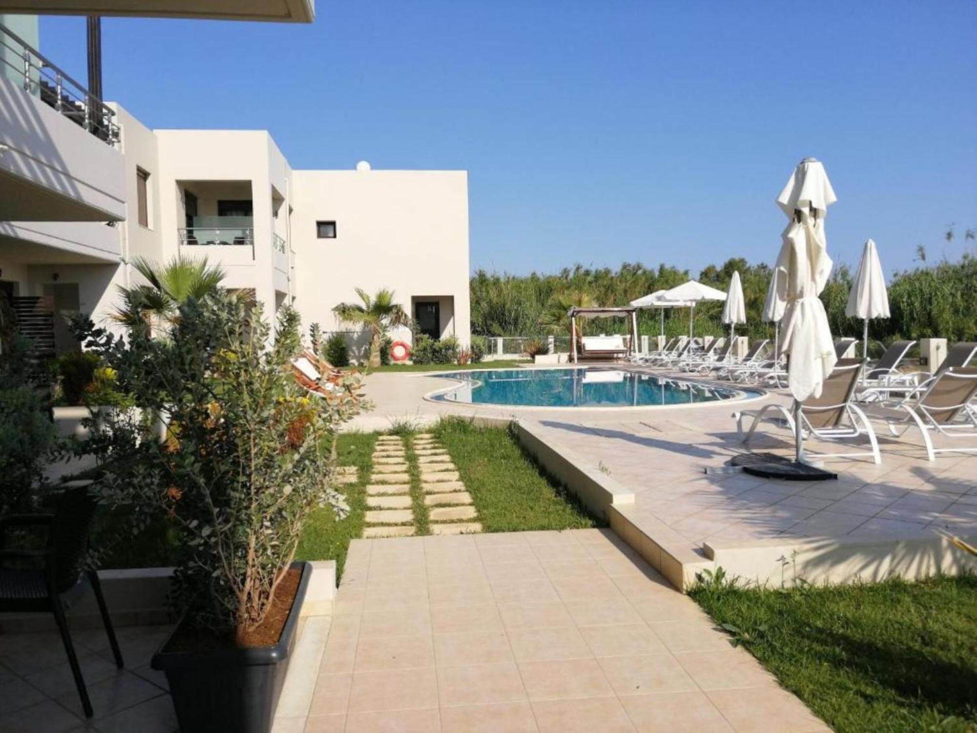 Carisa Suites And Apartments Maleme Exteriör bild