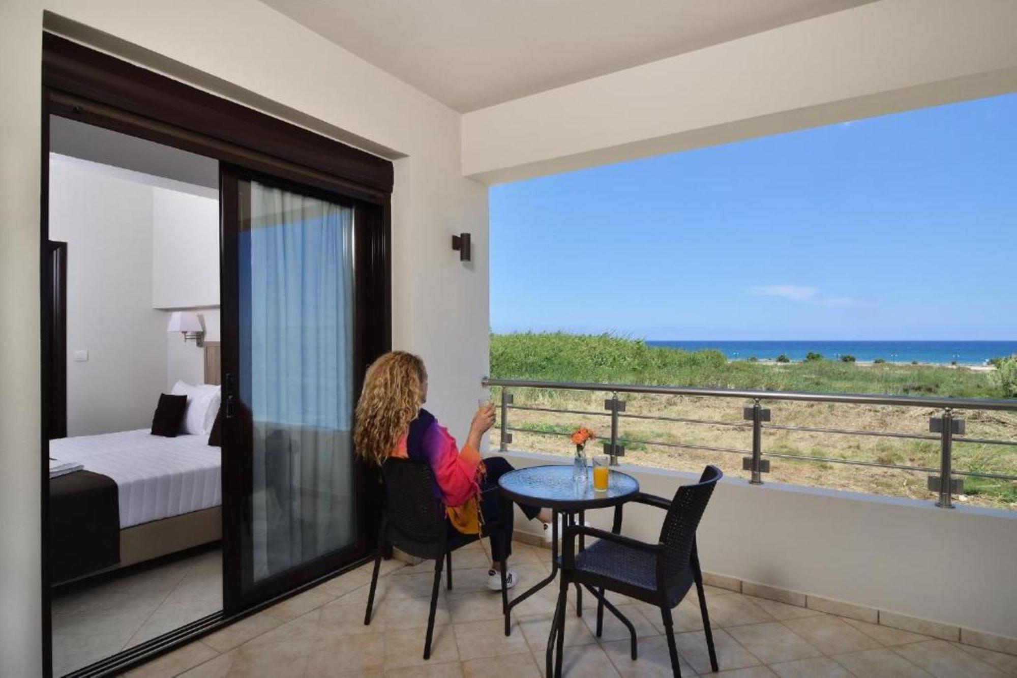 Carisa Suites And Apartments Maleme Exteriör bild