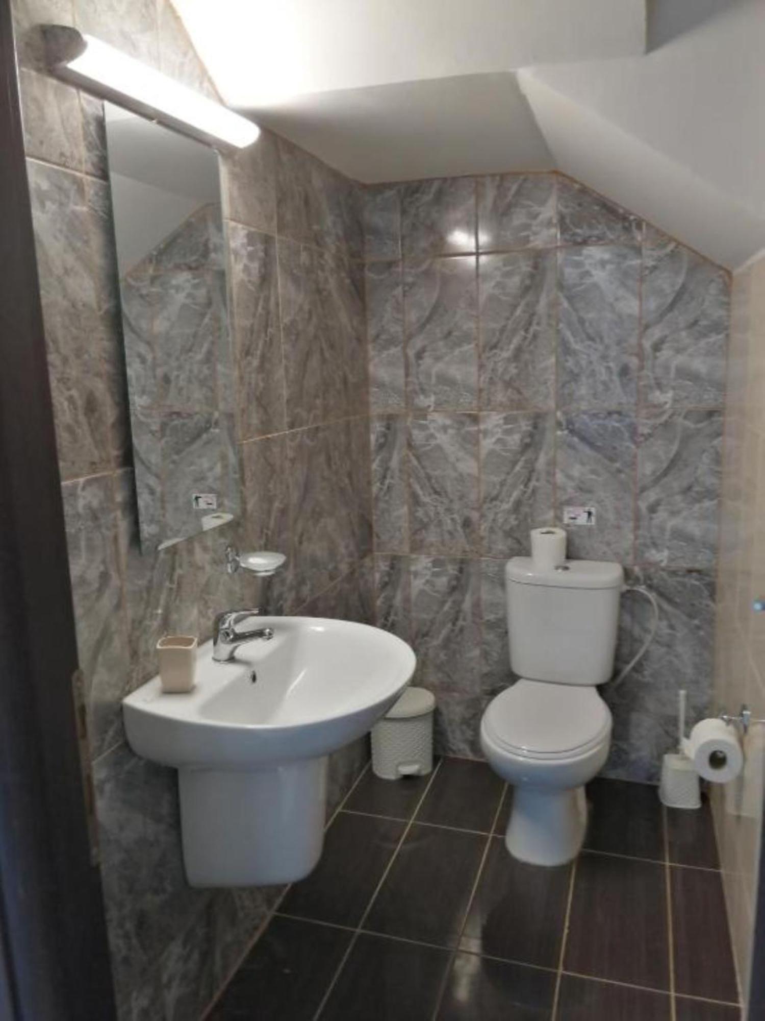 Carisa Suites And Apartments Maleme Exteriör bild