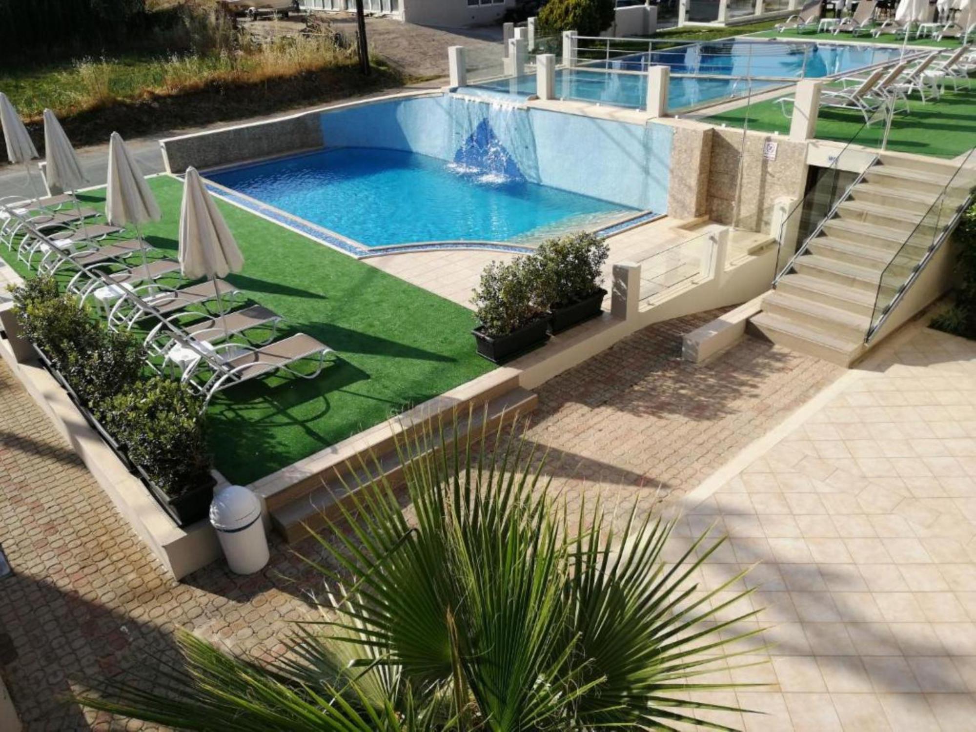 Carisa Suites And Apartments Maleme Exteriör bild